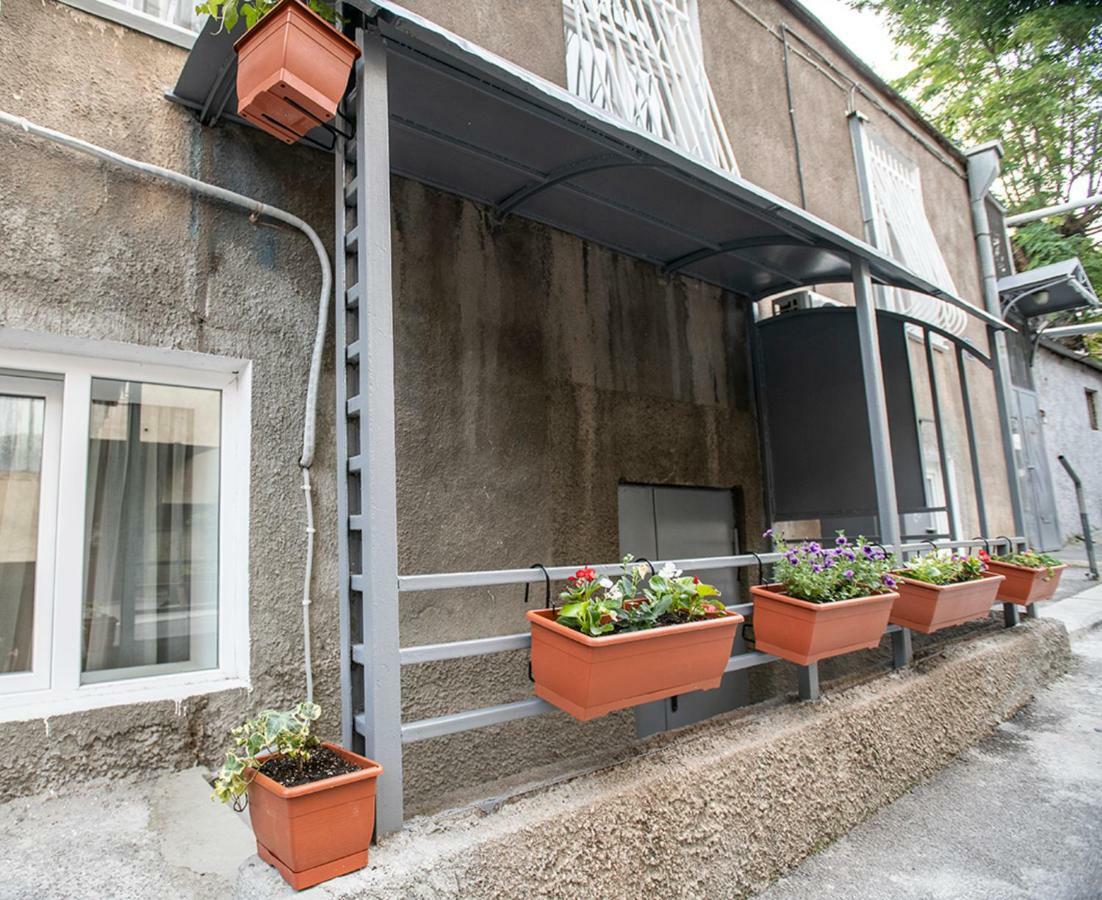 Dada - Cozy Apartment In The Center Of Tbilisi Luaran gambar